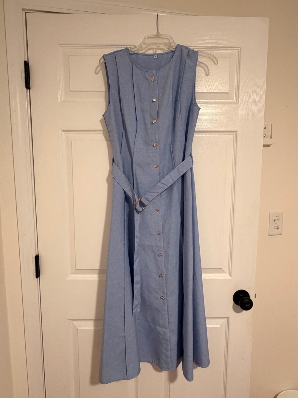 Sleeveless Light Blue Button-Front Midi Dress with Belt